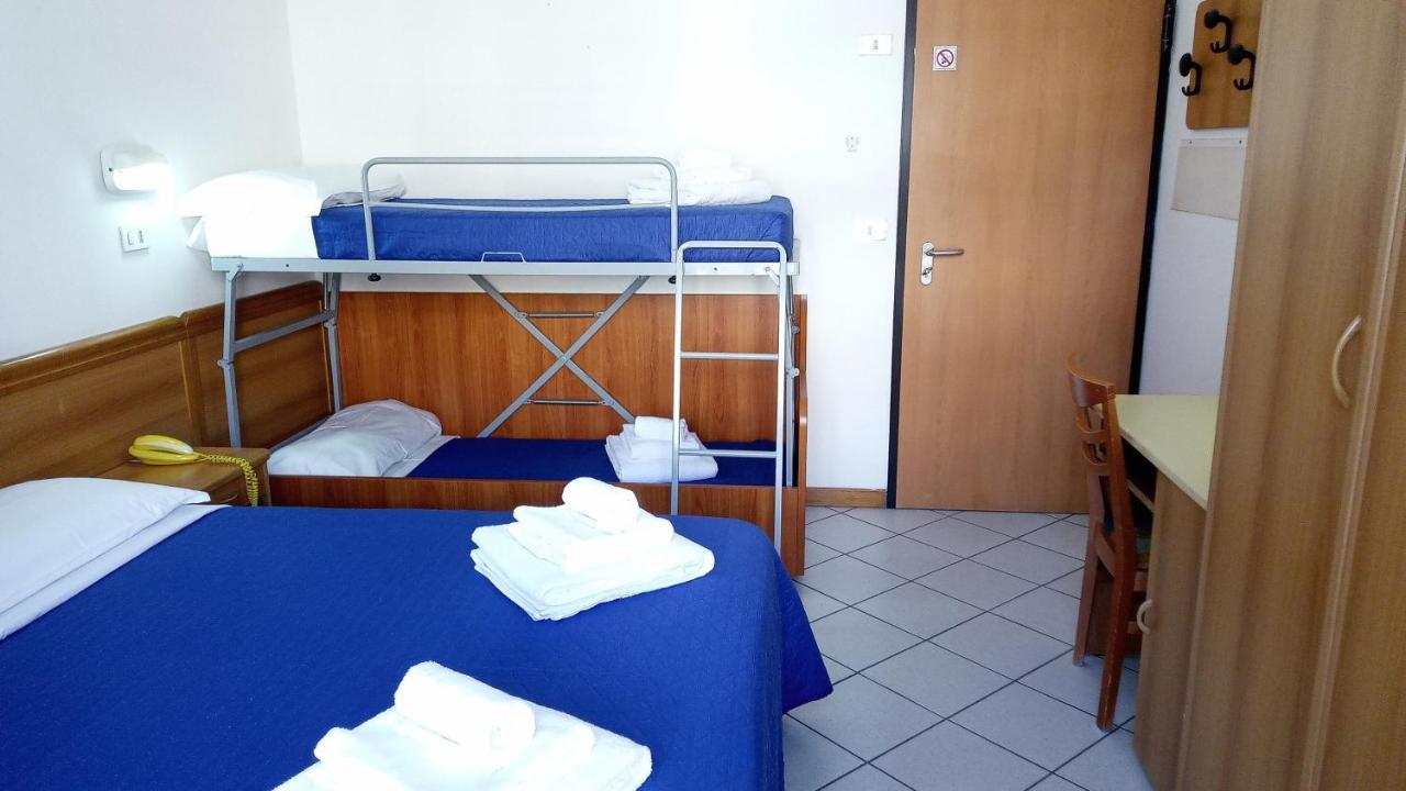 Hotel Venezia Beach San Mauro Mare Exterior foto